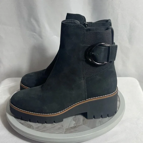 Blondo Dakota Waterproof Lug Sole Ankle Boots Black Nubuck Women’s Size 8.5